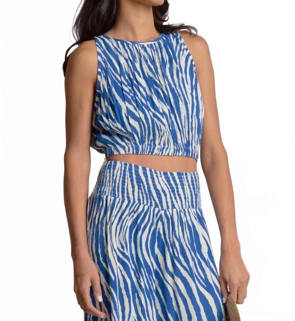 NEW ELAN marisol woven cropped top in blue zebra